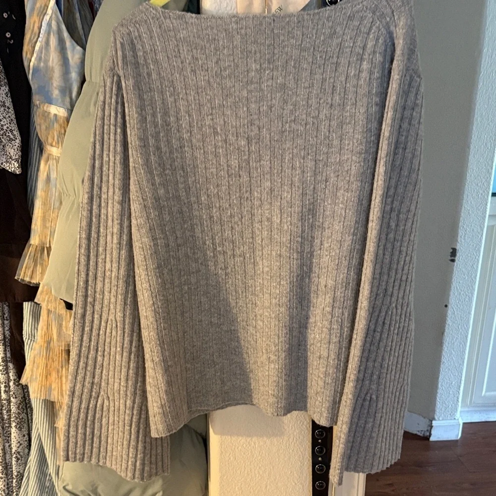 Ribbed boatneck sweater in vintage wool